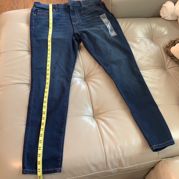 Aeropostale Seriously Stretchy High-Rise Jegging - Picture 10 of 11